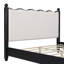 Lit plateforme élégant en bois avec tête de lit tapissier festonnée