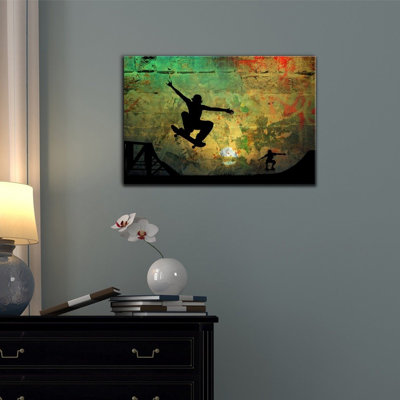 "Skateboard Staters jouant sur fond grunge rustique" sur toile