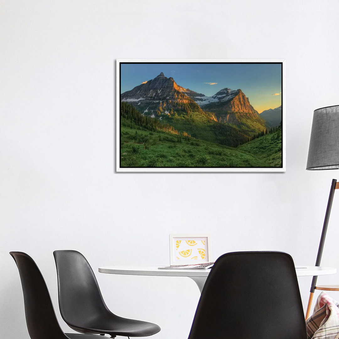 Mountains That Beckon von Bill Sherrell - Galerie-umwickelte Leinwand Giclée