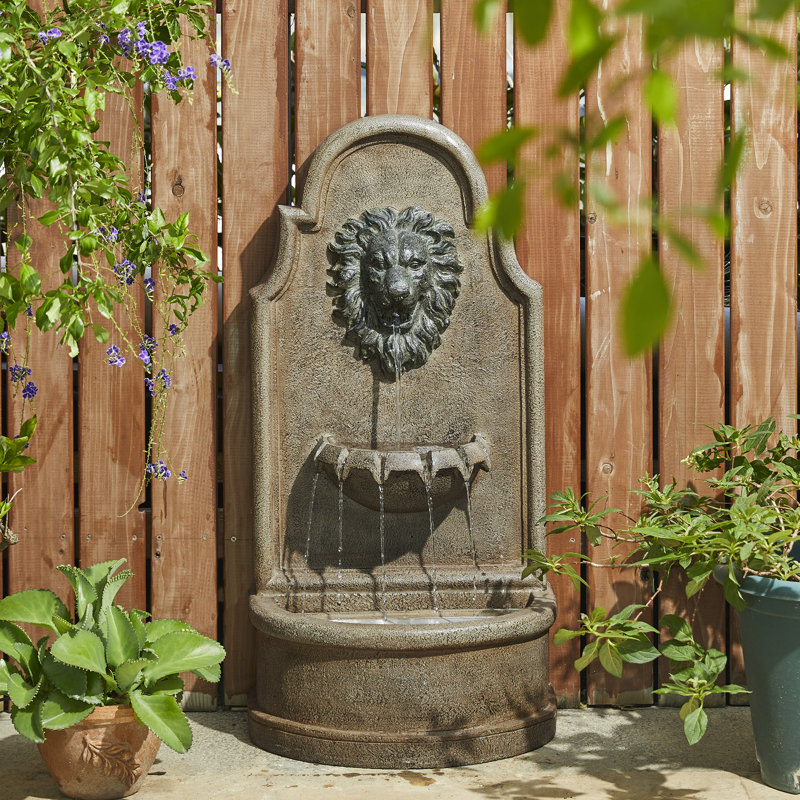 Fontaine tête de lion en résine