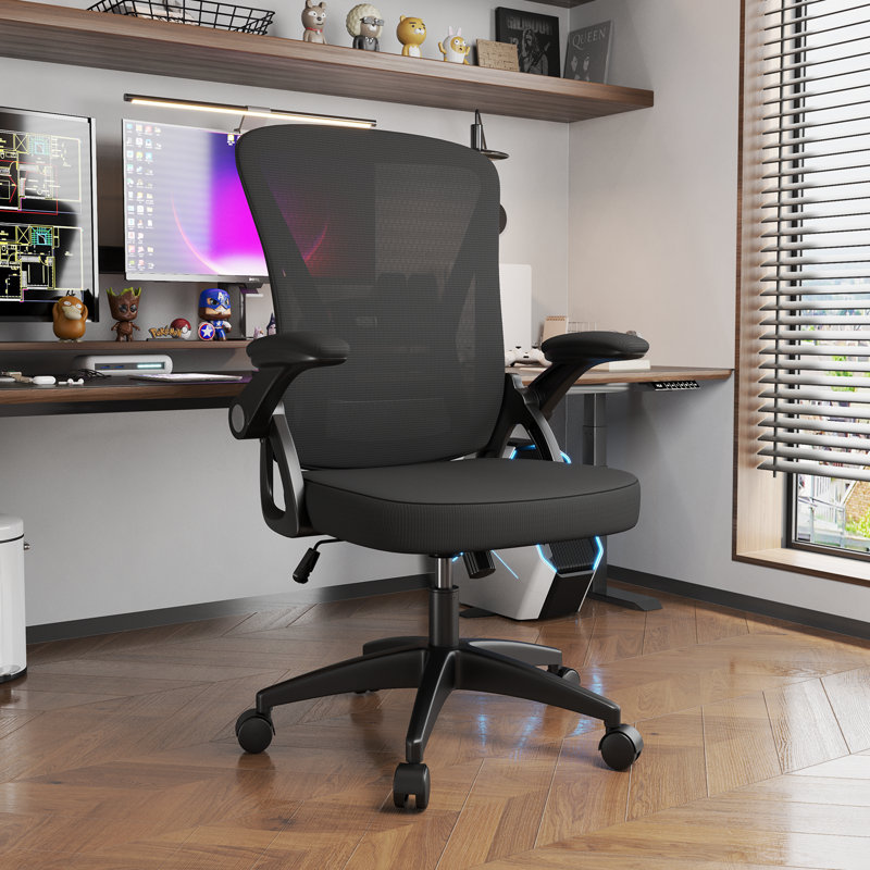 Chaise de bureau ergonomique en filet avec accoudoirs rabattables Norlene, Noir