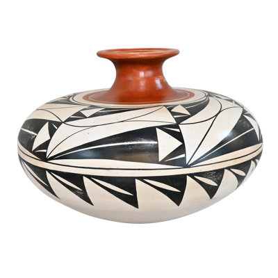 San Esteban Vase/pot