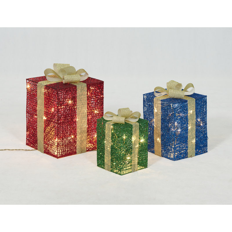 The Holiday Aisle® 3 Piece Gift Box Lighted Display Set & Reviews | Wayfair