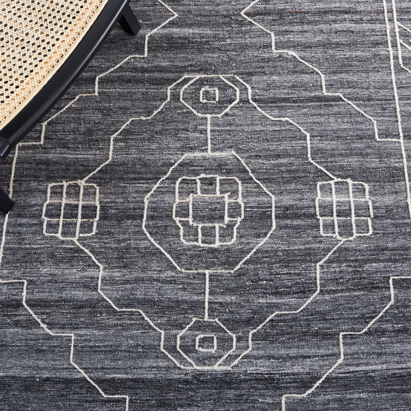 Ameliyah Flat Weave Polpropylene Southwestern Rug, Square 7'