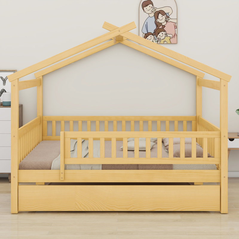 Lit en bois avec couchette