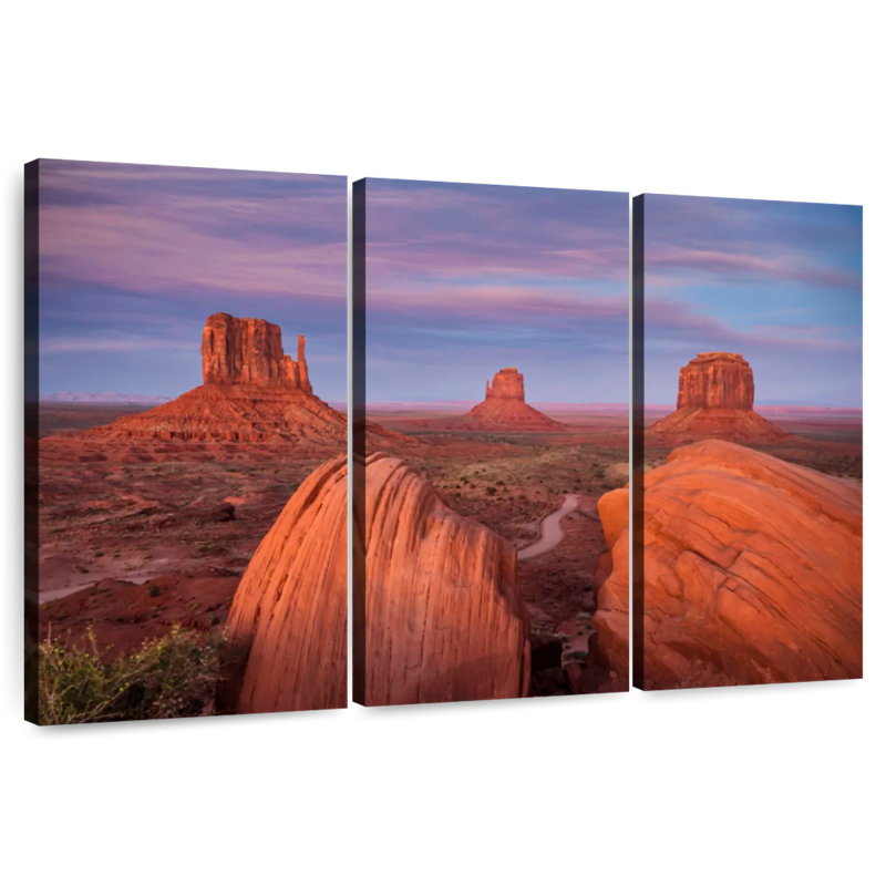 Alvord les mitaines dans Monument Valley au coucher du soleil, H 28 po x l 45 po