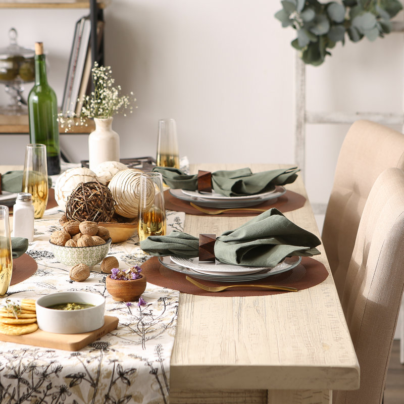 Canas Vinyl Round Placemat, Cinnamon