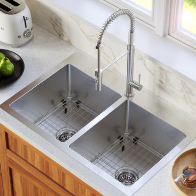 Karran Bluffton Single Handle Pull Down Sprayer Kitchen Faucet
