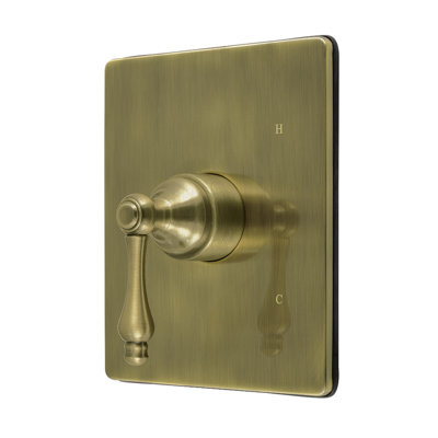Ensemble de robinet de douche et de garniture à pression équilibrée Kingston Brass Revival - Valve incluse