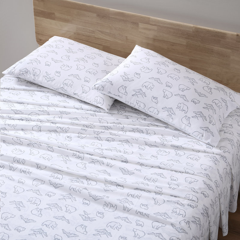Shasta Lake Cotton Percale Standard Sheet Set, Queen Sheet Set with 2 Pillowcases, Smokey Bear Camp