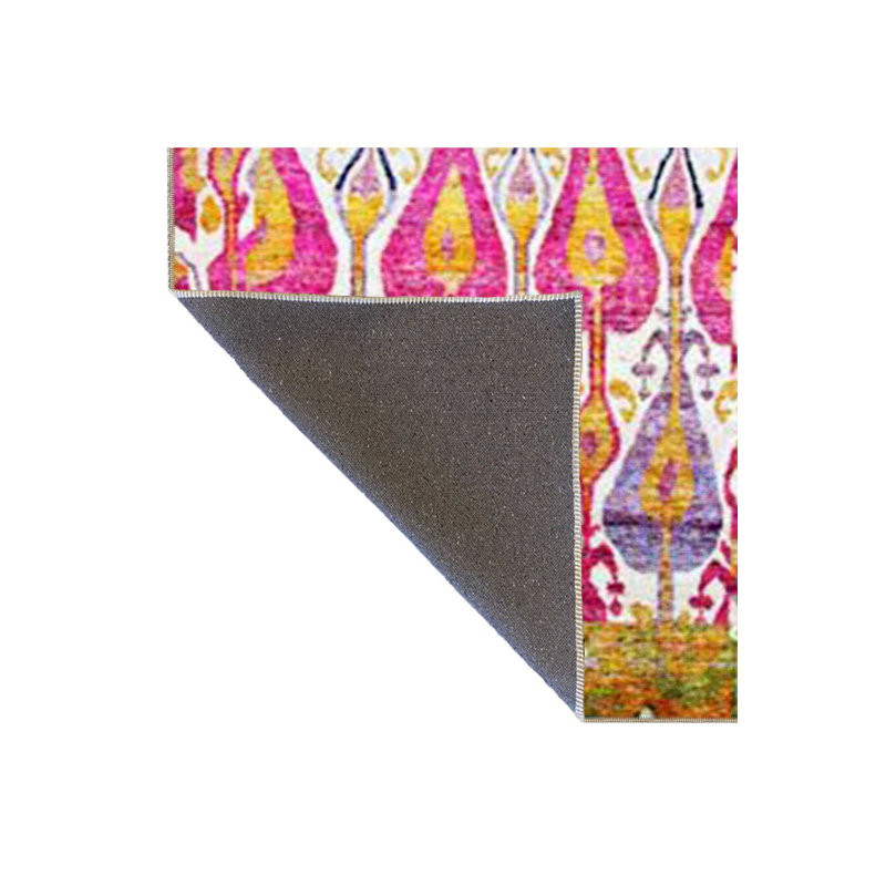 Tapis décoratif lavable à la machine rose et jaune, Tapis de couloir 3 pi 3 po x 6 pi 7 po inclus