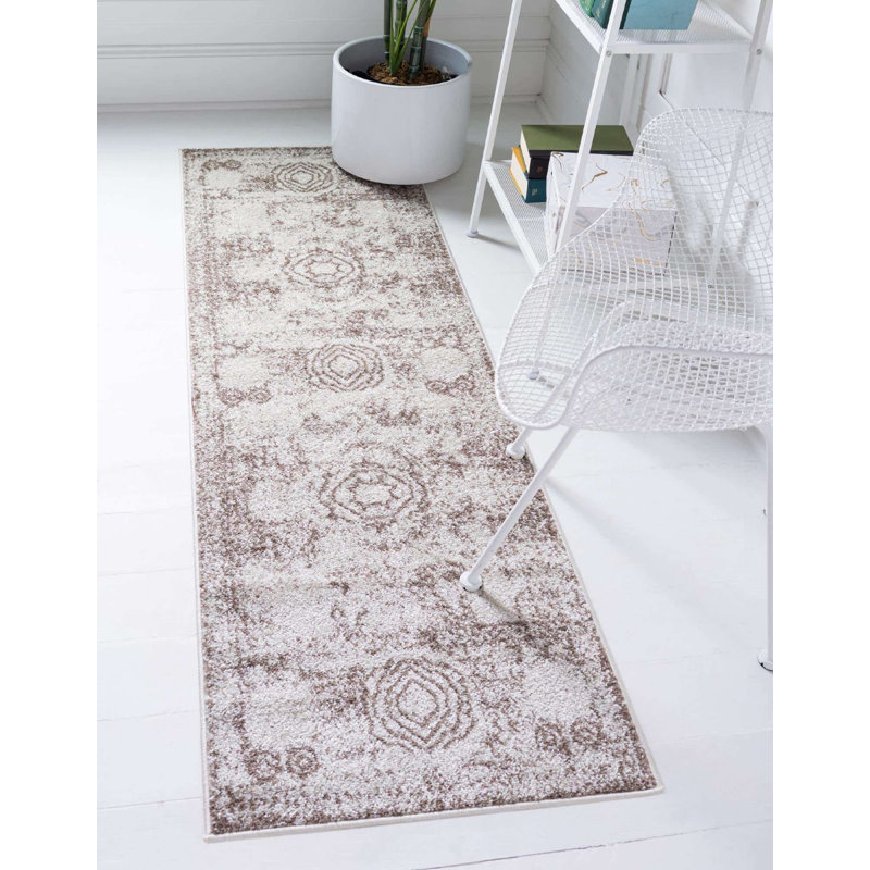 Vienna Oriental Indoor Rug, Runner 2' x 8'8"