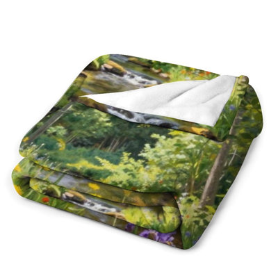 Jeté en flanelle de luxe à imprimé Forest Stream, couverture douce et chaude pour le canapé du salon