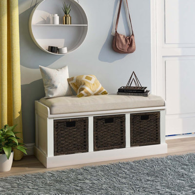 Banc de rangement rustique avec 3 paniers en rotin classiques amovibles, banc de rangement pour hall d'entrée avec coussin amovible (blanc)