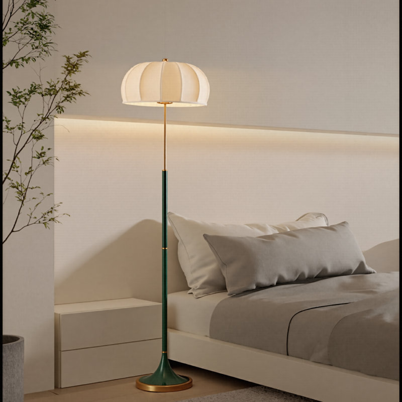 Lampe sur pied en métal doré moderne, Vert