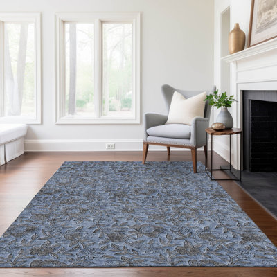 Mahaney Floral Indoor Rug