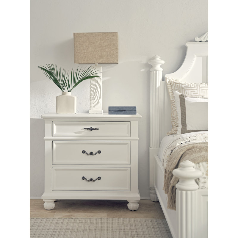 Villa Blanca 3 - Drawer Solid Wood Nightstand