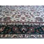 Tapis unique noué à la main de 6 pi 2 po x 8 pi 11 po noir / beige Sylvie