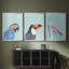 Oiseau exotique sur bleu I - Toile tendue avec châssis sur mesure - 3 pièces-558420396-558420399