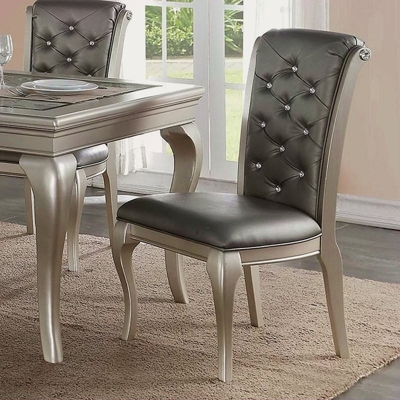 Ensemble de 2 chaises d'appoint luxueuses en bois argenté / polyuréthane revêtu de similicuir gris