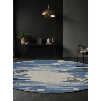 Tapis bleu soyeux et moelleux