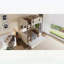 Lit superposé double avec lit gigogne, tablettes de rangement et crochets, bois massif, aucun sommier nécessaire, beige et naturel