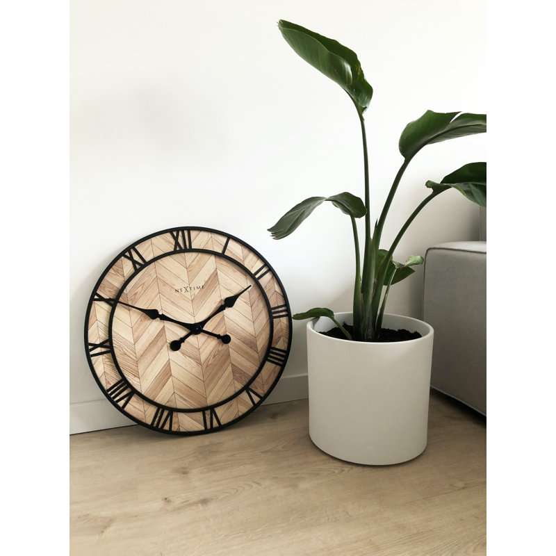 Très grande horloge murale 23 po, Bois clair / noir