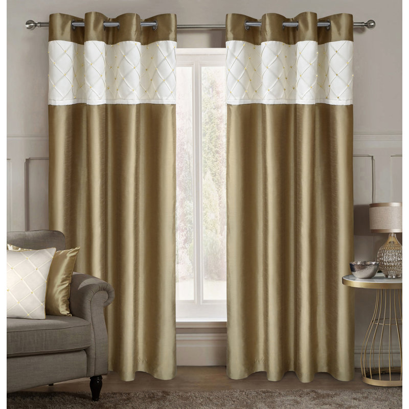 Jaramillo Curtain