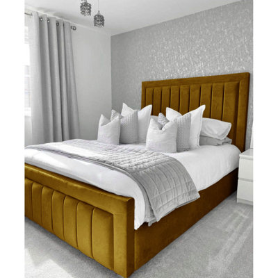 Bastiaan Upholstered Ottoman Storage Bed