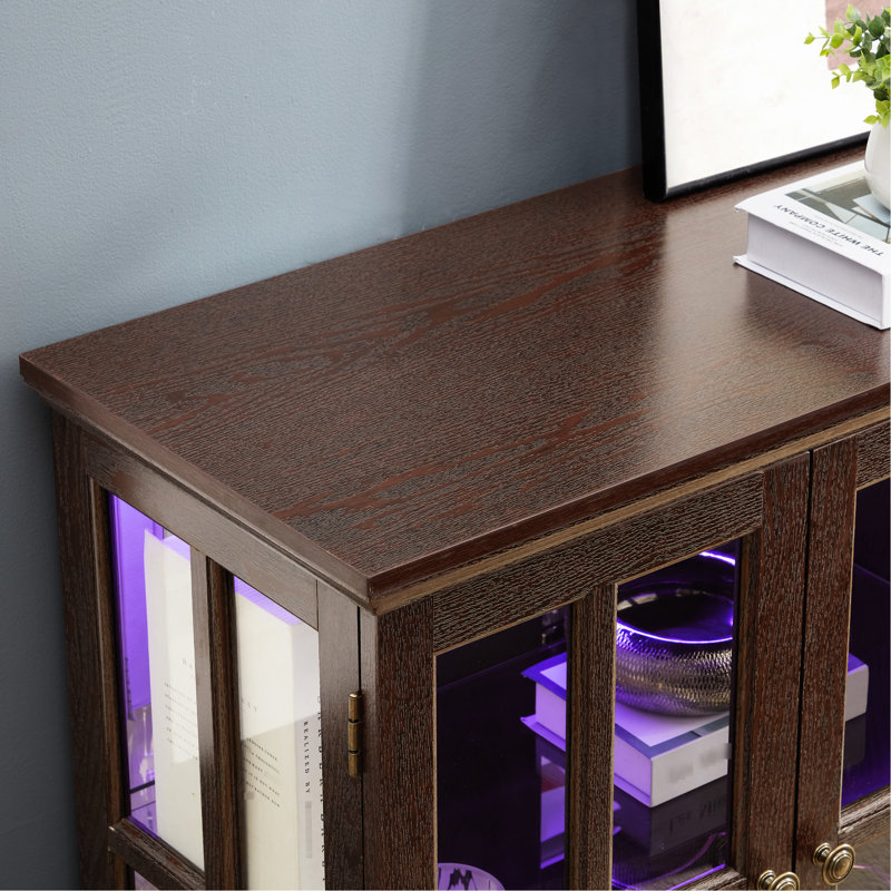 Superbe vitrine antique en cerisier avec lumières à DEL et tablettes personnalisables