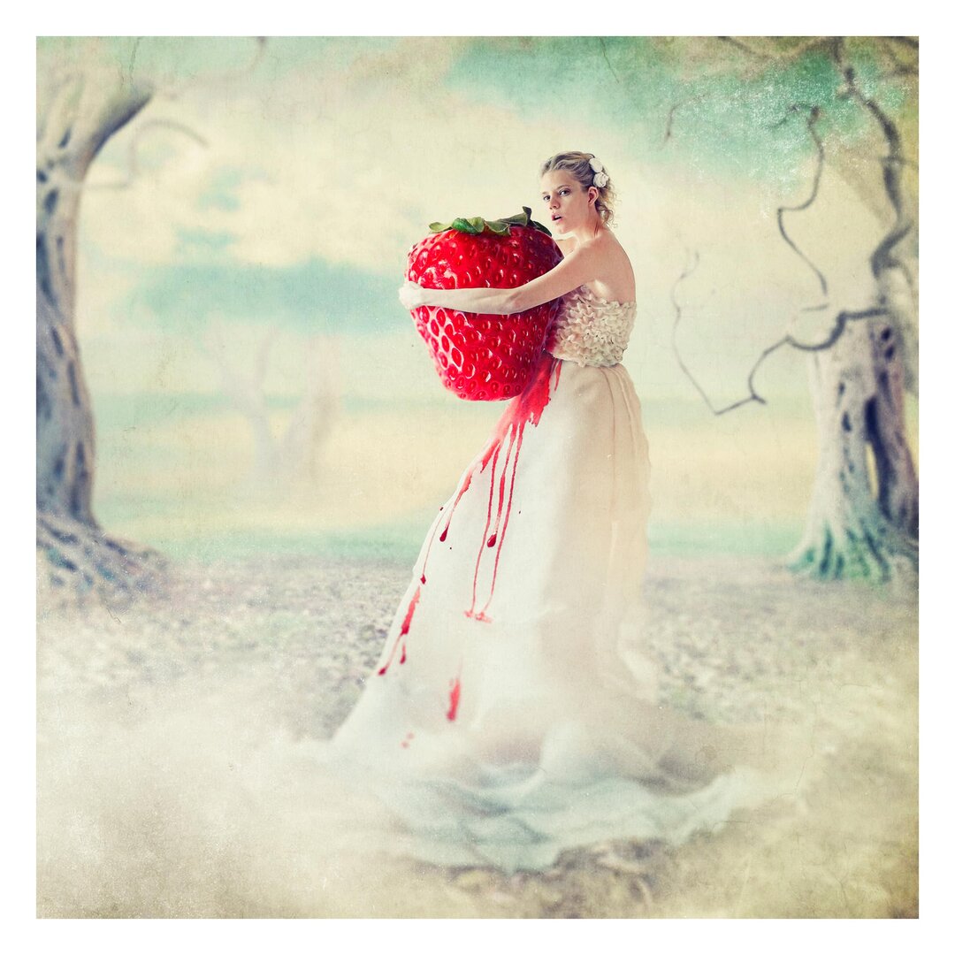 Strukturierte Fototapete Strawberry Princess 1,92 m x 192 cm