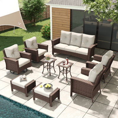 Ensemble de meubles de patio en osier 9 pièces Lark Manor ™, ensemble de conversation pivotant 360 degrés avec table basse Classis