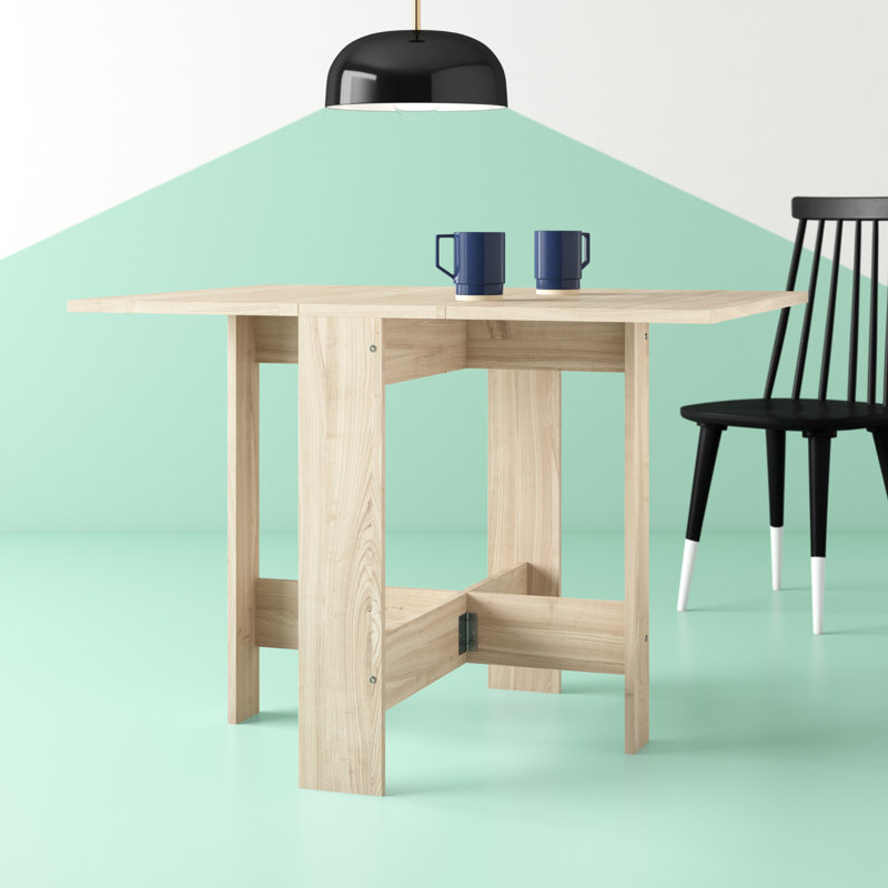 Vatasha Dining Table, Natural Oak