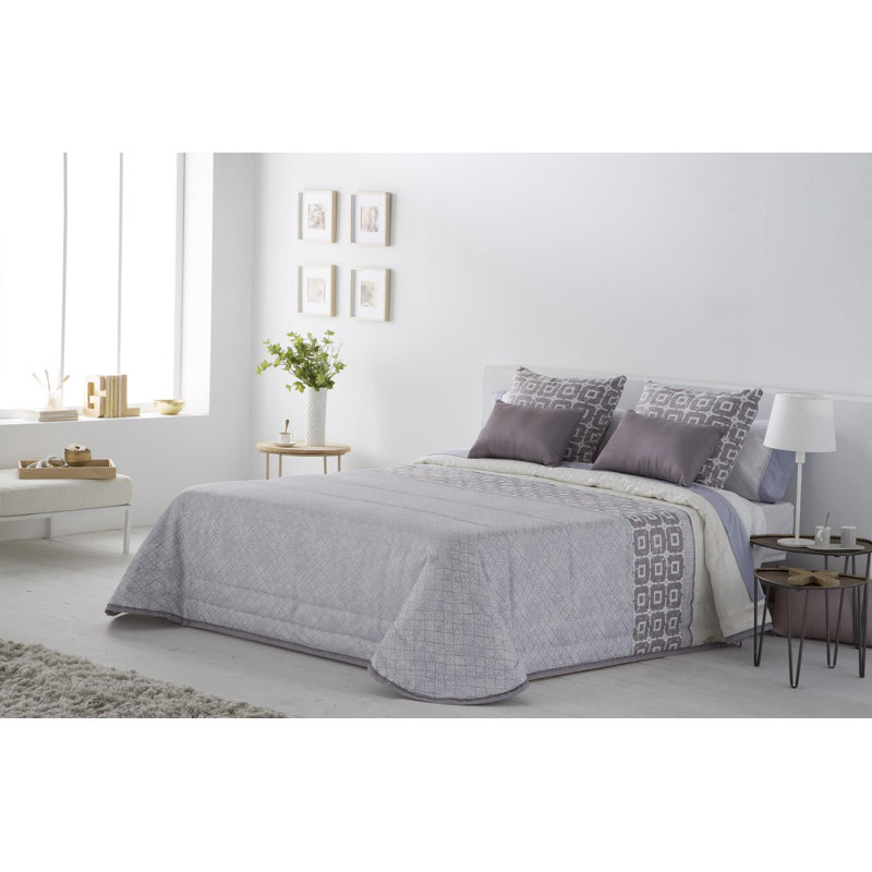 Iretemi Polyester Geometric Shapes Bedspread, Silver, 180 x 265 cm