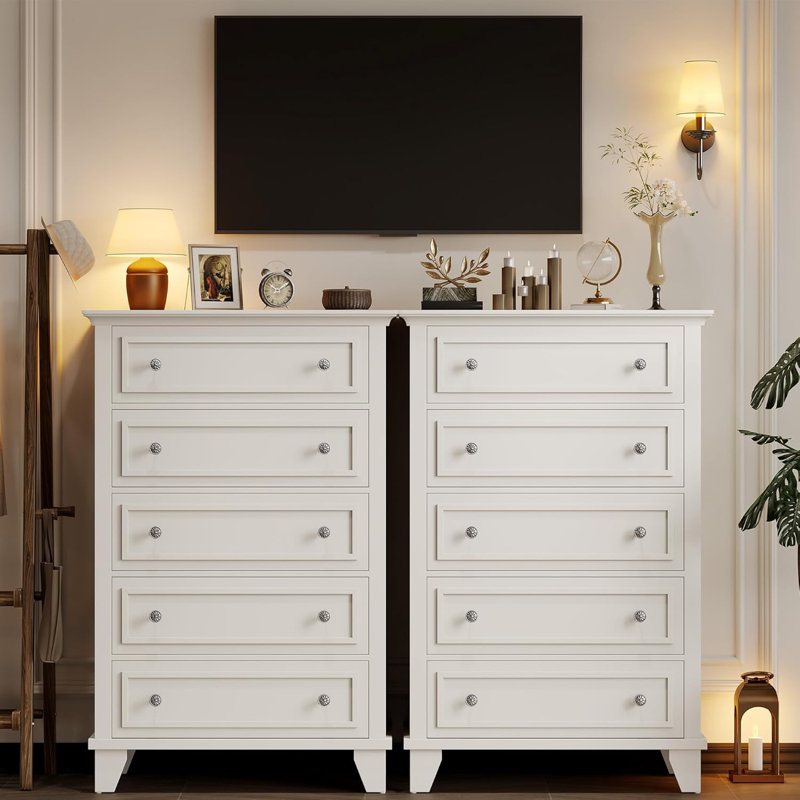 Commode blanche à 5 tiroirs pour la chambre à coucher, commode en bois et commodes à tiroirs profonds, commode de commode moderne avec poignées en métal pour le salon, le couloir, le vestibule