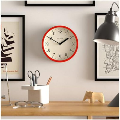 JONES CLOCKS® The Spin | Petite horloge | Horloge murale ronde | Horloge de cuisine | Horloge de salon | Horloge de bureau | Accessoires décoratifs pour la maison | Horloge murale moderne | Horloge murale 8 pouces (rouge)