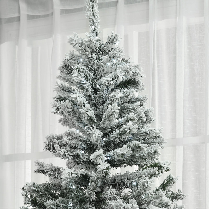 Arbre de Noël artificiel enneigé 7,5 pi avec lumières DEL blanc froid