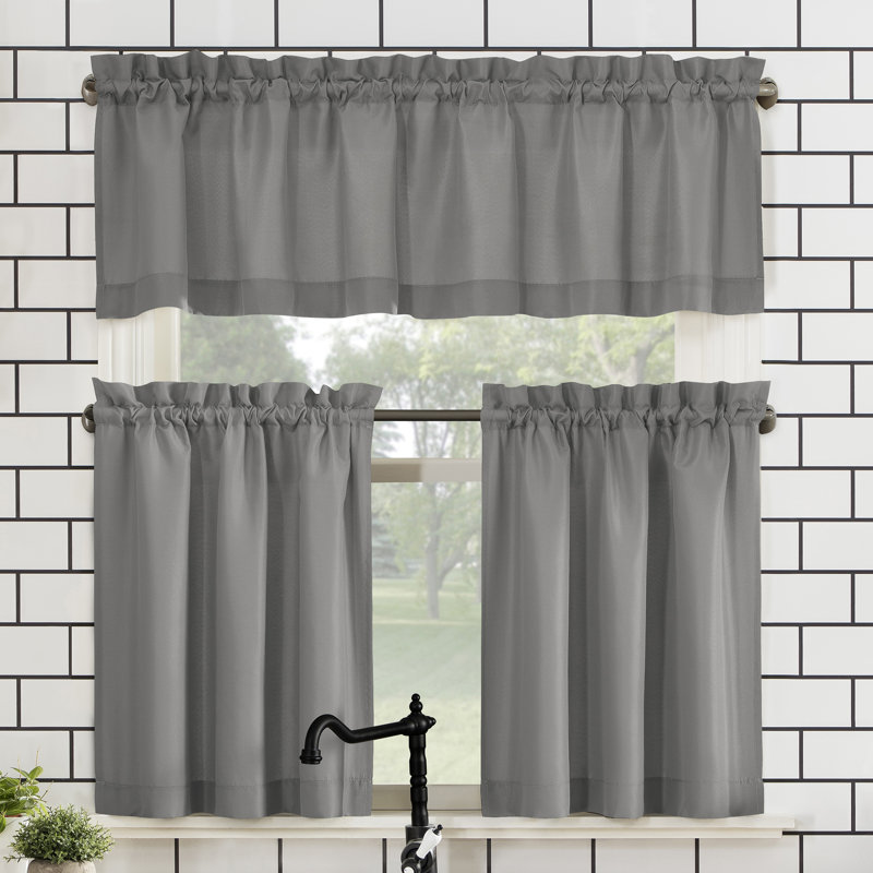 Cantonnière et volants semi-diaphanes avec passe-tringle Buchheit, l 54 po x L 36 po, Gris
