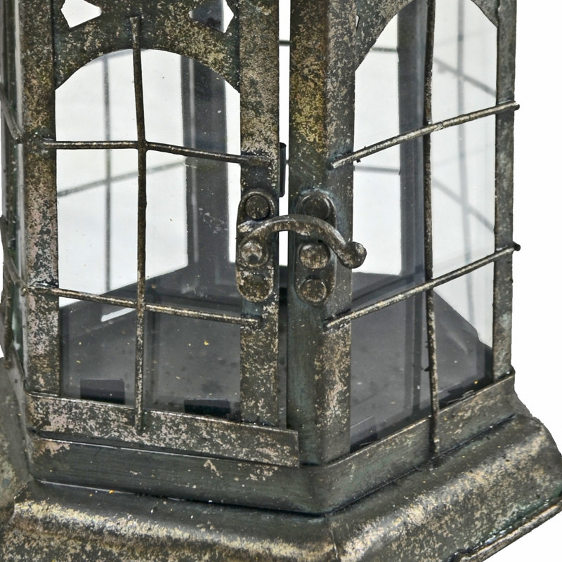 Lanterne en dôme en métal et verre