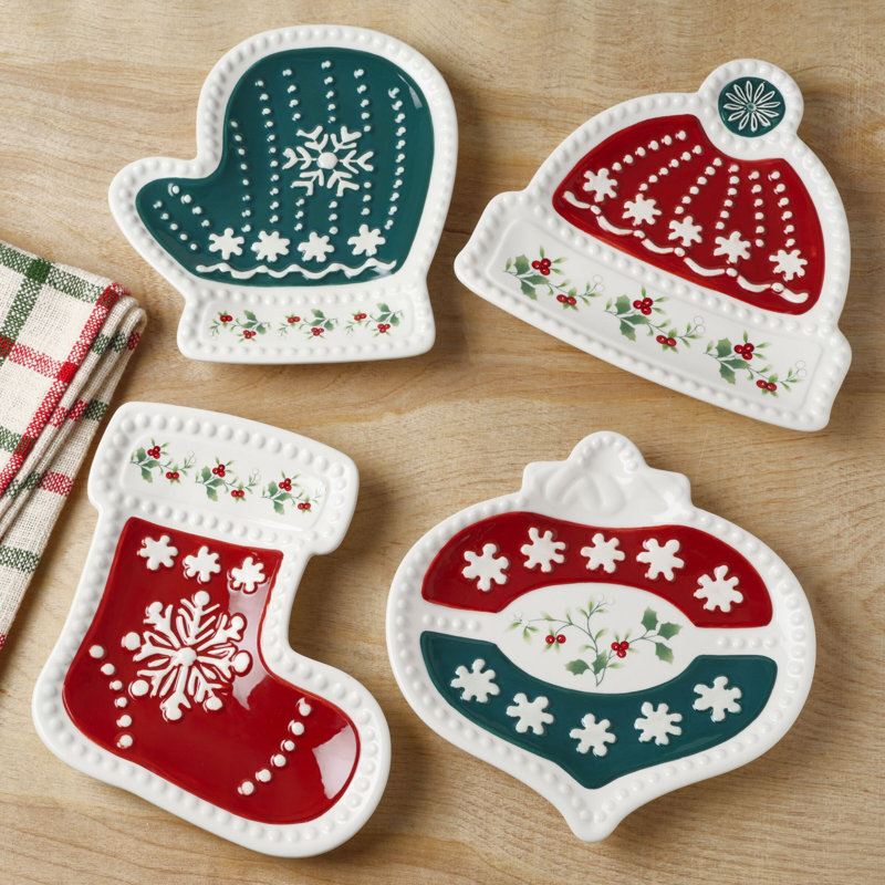 Pfaltzgraff Winterberry Accent Plates, Set of 4