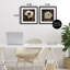 Fleurs blanches sur fond brun, ensemble de 2 reproductions encadrées sous verre, design par Jennifer Stith-587917677-587917676