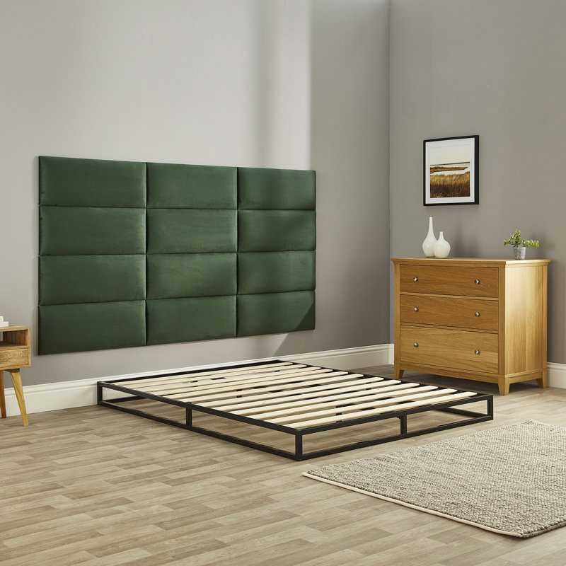 Leahni Metal Bed, Small Double (4')