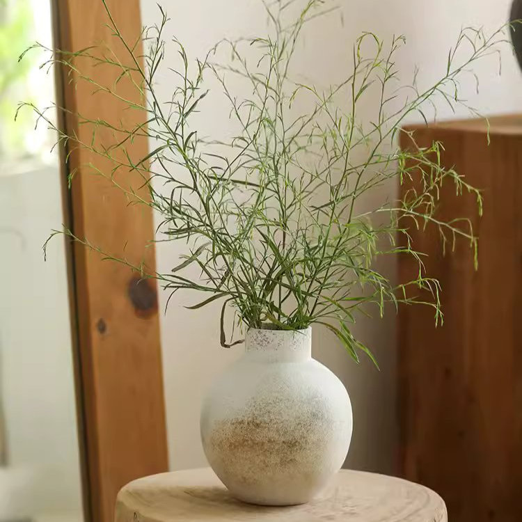 Dinatale Concrete / Cement Table Vase