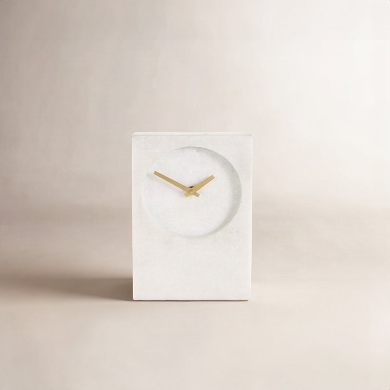Horloge de table Elvia, H 9,3 po x l 6,1 po x P 2,35 po