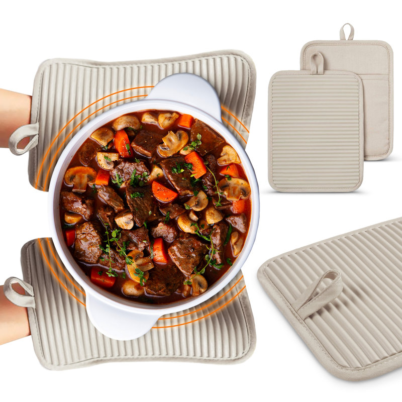Porte-casseroles en silicone Cheer Collection, paquet de 2 poignées nervurées et doublure en coton, Tanné
