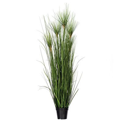 Herbe verte artificielle.