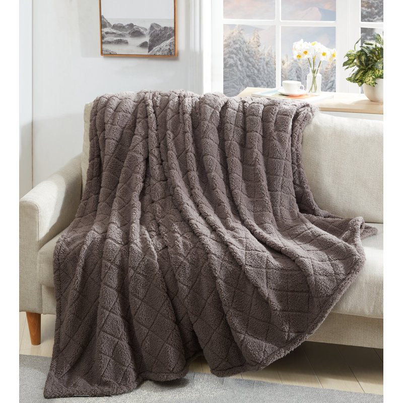 Couverture/couvre-lit en peluche Sherpa à motif diamant en relief Coleman®, Espresso, Grand lit