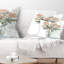 Coussin de roses florales dans le coussin lombaire vase