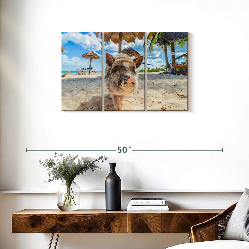 Cochon sale sur la plage, H 20 po x l 33 po