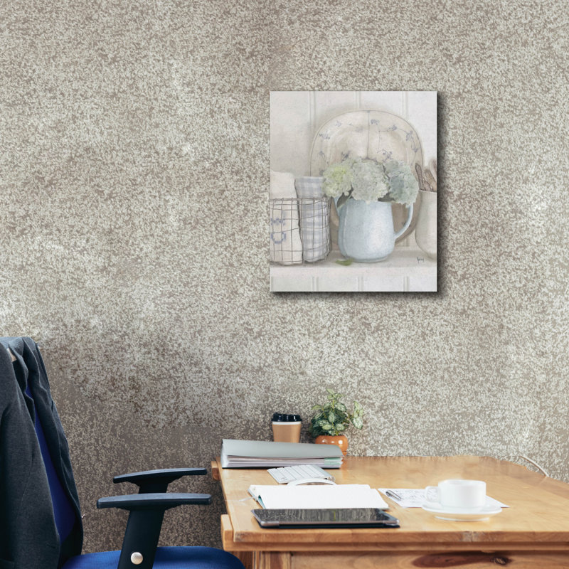 Toile épique «Hydrangeas In Pitcher» par Ashley Bradley, 20 po x 24 po, H 24 po x l 20 po x P 0,75 po
